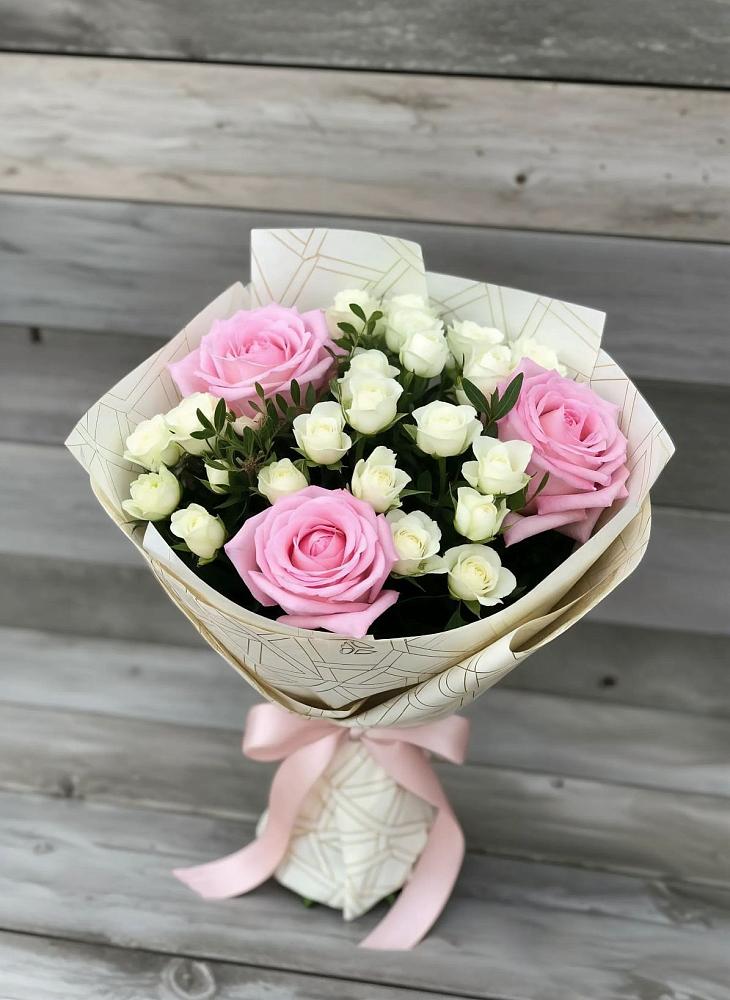 Букет цветов из: Розы в Жуково