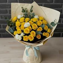 Букет цветов из:  Розы в Жуково