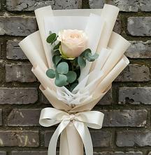 Букет цветов из:  Розы в Жуково