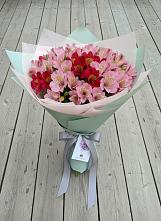 Букет цветов из:  Альстромерии в Жуково