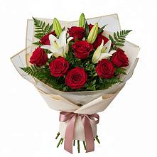 Букет цветов из:  Лилии и Розы в Жуково