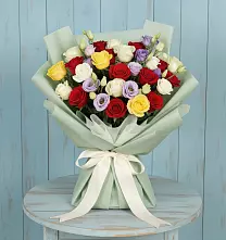 Букет цветов из:  Розы в Жуково