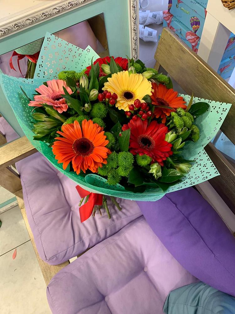 Букет цветов из: Герберы, Хризантемы и Альстромерии в Жуково