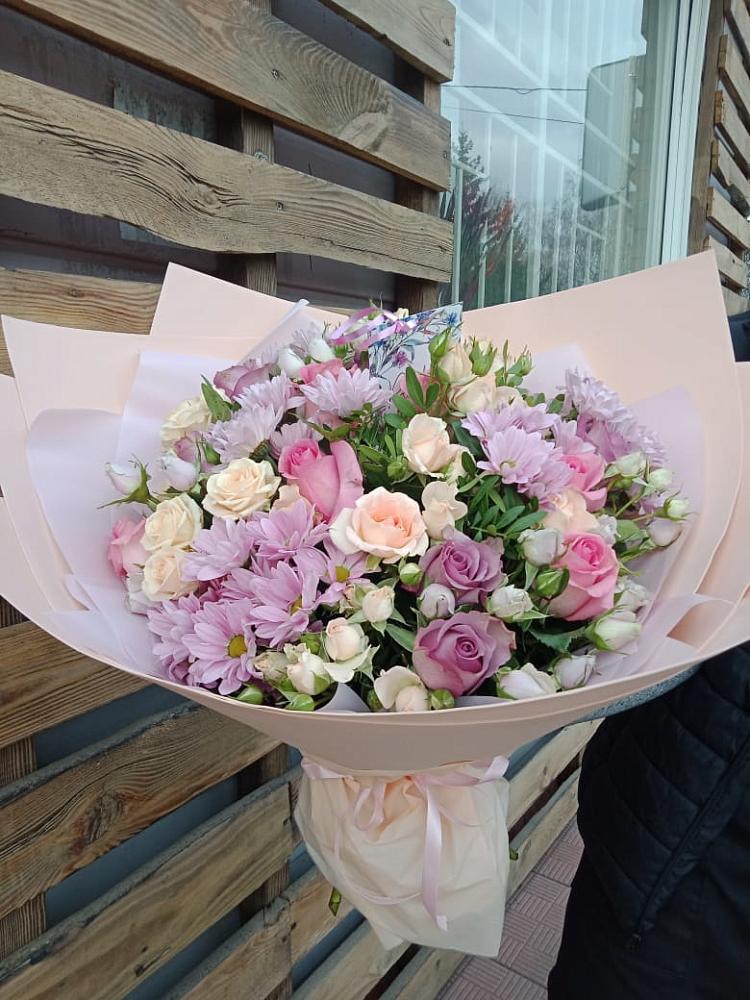 Букет цветов из: Розы и Хризантемы в Жуково