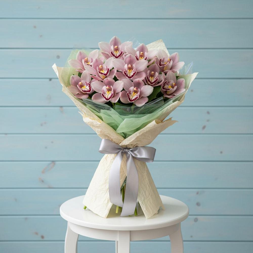 Букет цветов из: Орхидеи и Розы в Жуково