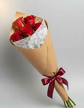 Букет цветов из:  Розы в Жуково
