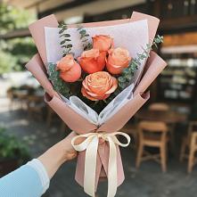 Букет цветов из:  Розы в Жуково