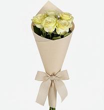 Букет цветов из:  Розы в Жуково