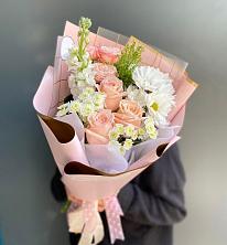 Букет цветов из:  Хризантемы и Розы в Жуково