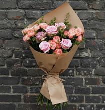 Букет цветов из:  Розы в Жуково