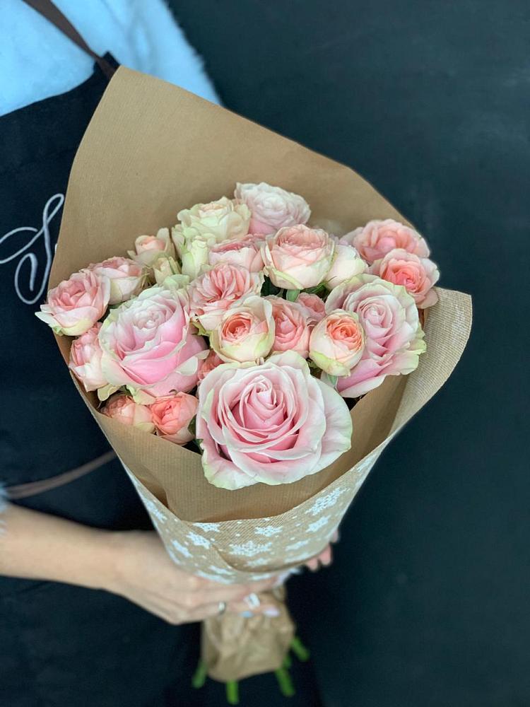 Букет цветов из: Хризантемы и Розы в Жуково