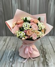 Букет цветов из:  Гвоздики, Розы и Хризантемы в Жуково