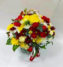 Цветочная композиция из Хризантемы и Розы в корзине в Жуково