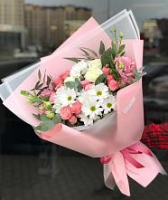 Букет цветов из:  Розы, Лизиантусы и Хризантемы в Жуково