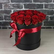 Цветочная композиция из Розы в шляпной коробке в Жуково