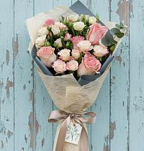 Букет цветов из:  Розы в Жуково