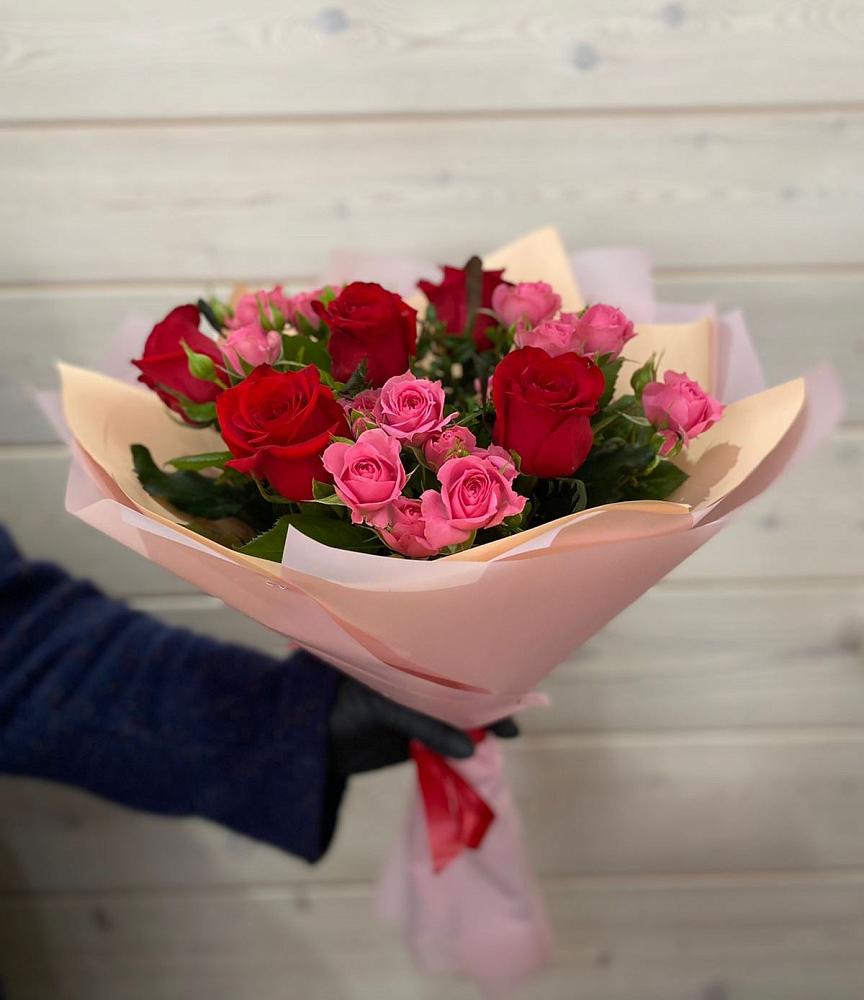 Букет цветов из: Розы в Жуково