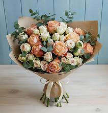 Букет цветов из:  Альстромерии и Розы в Жуково