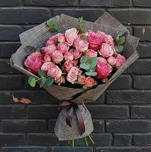 Букет цветов из:  Розы в Жуково